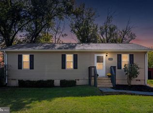 7239 3rd St, Remington, VA 22734