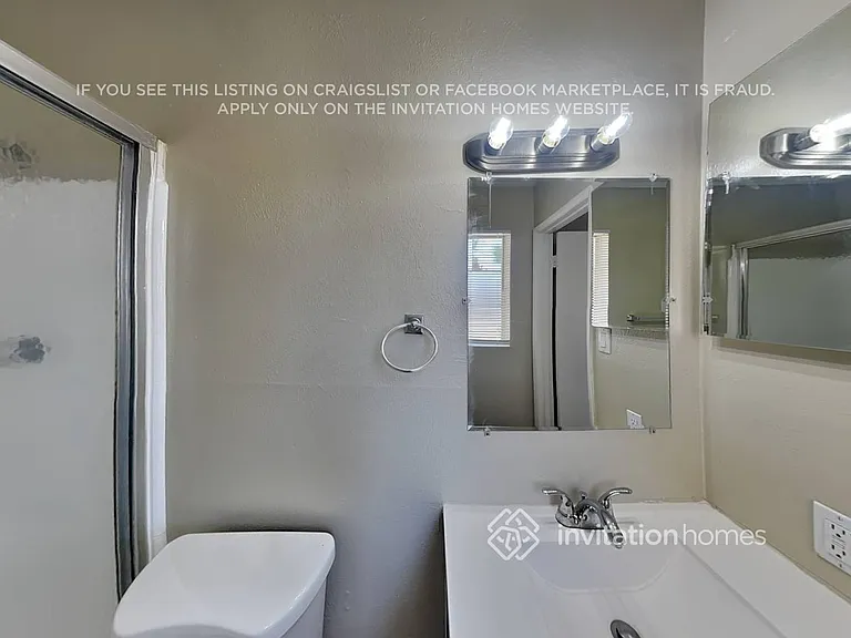 111 E McKinley St — Photo 8
