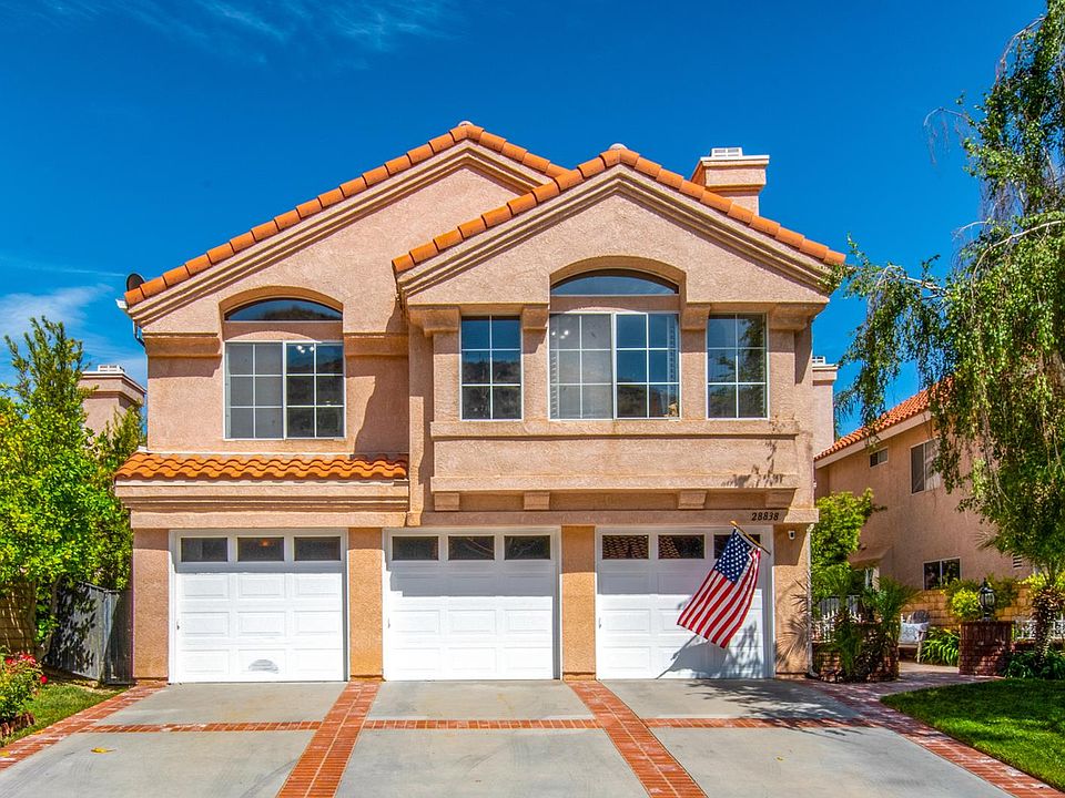 1st image of 28838 Woodside Dr