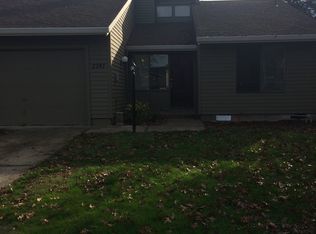2747 Gilham Rd #DUPLEX, Eugene, OR 97408