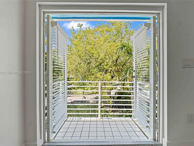1347 SW 14th Ave — Photo 34