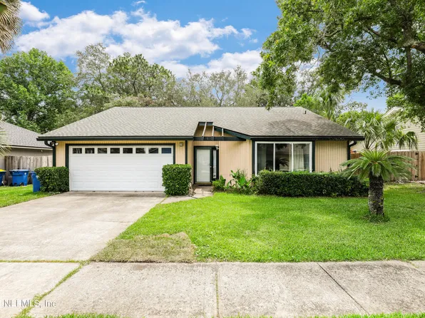 3135 ROUNDHAM Lane, Jacksonville, FL 32225