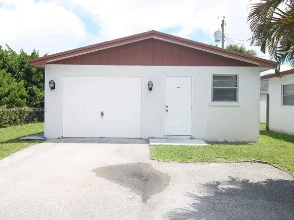 8690 Sunset Dr #3, Palm Beach Gardens, FL 33410