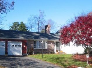 6 Longwood Dr, Hampton, NH 03842