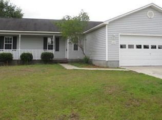303 Scranton Ct, Richlands, NC 28574