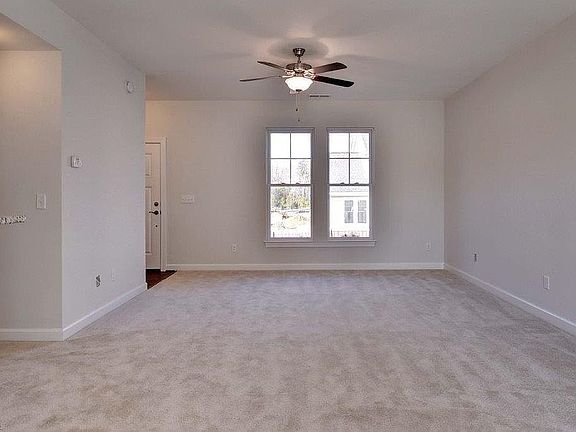 5th image of 4326 Audrey Ln