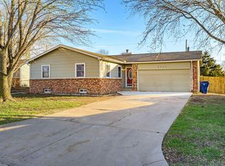 2403 E Robbins St, Wichita, KS 67219