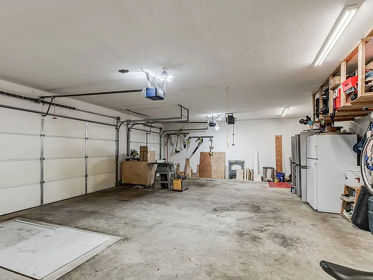801 Rock Hollow Rd — Photo 42
