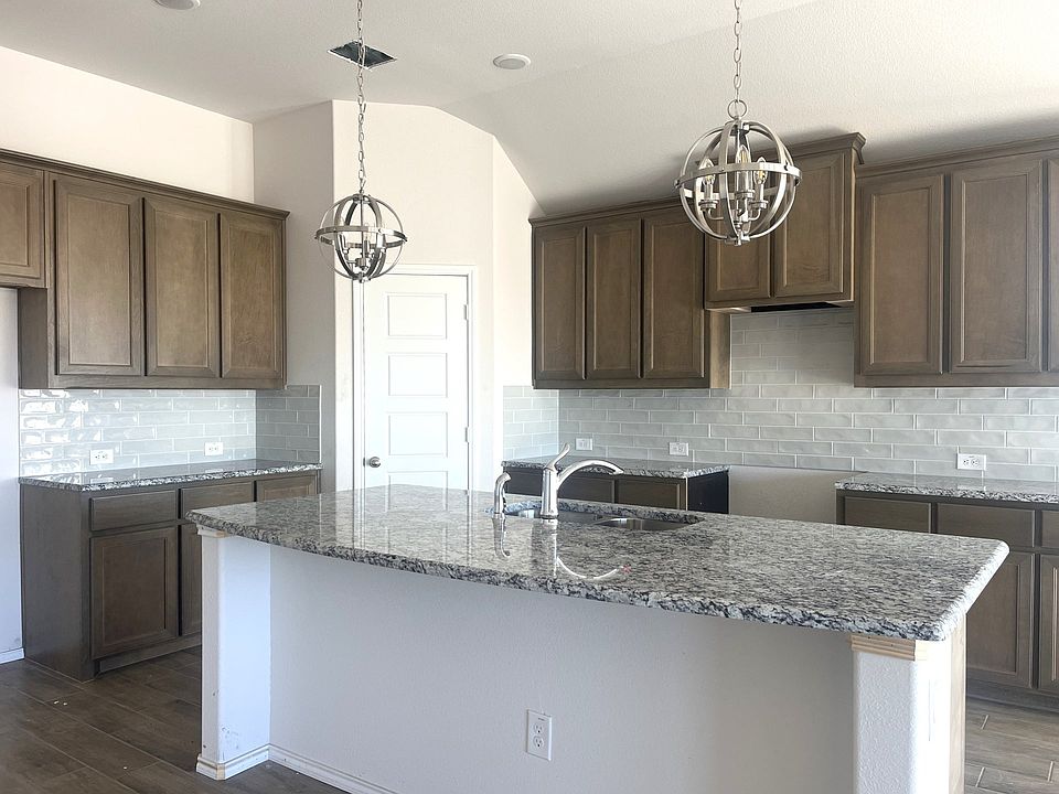 2nd image of 4540 Norcross Ln