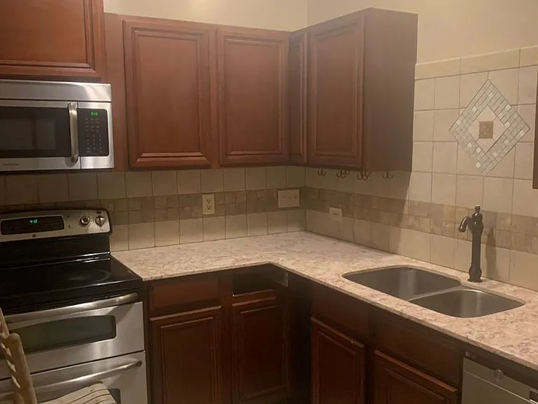 2216 San Gabriel St #106 — Photo 4