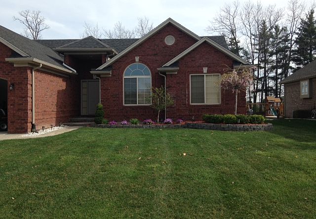2nd image of 16196 Kingsway Dr