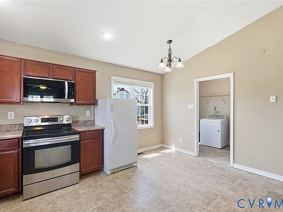 5th image of 4600 Blackberry Patch Rd