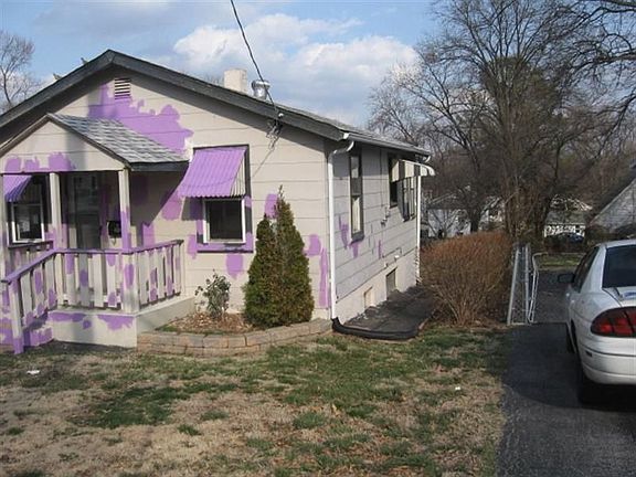 2nd image of 3228 Airway Ave