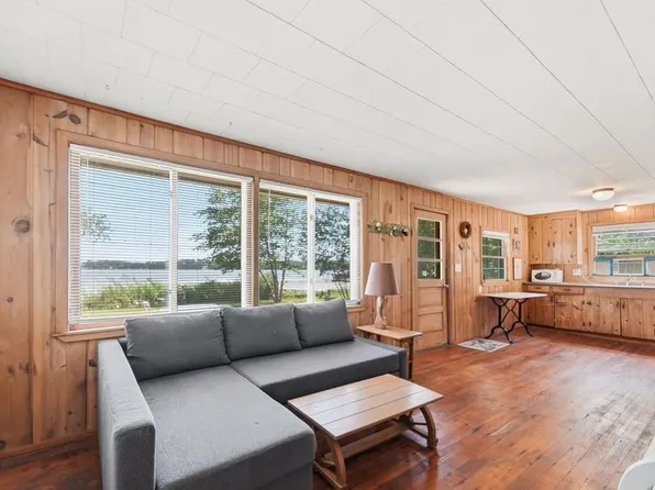 7224 Green Lake Shore Dr NW, Princeton, MN 55371