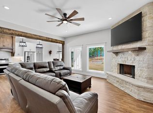 585 Blue Marlin Ct, Bluff Dale, TX 76433