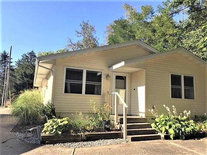 1st image of 4502 NE Scenic Dr