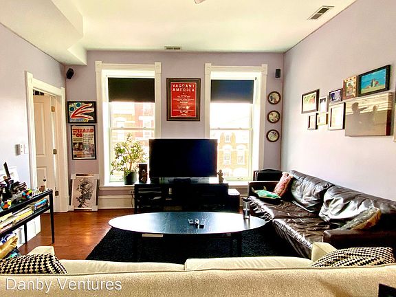 5th image of 1657 S Throop St #11298728
