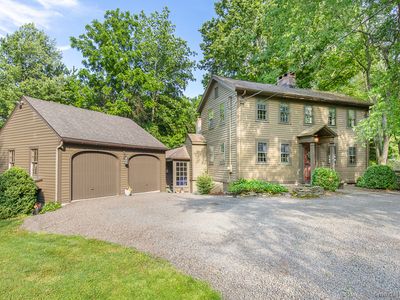 23 North Pease Road, Woodbridge, CT, 06525