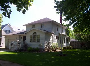 509 Williams St, Manchester, IA 52057