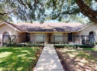 13555 Red Fern Ln, Dallas, TX 75240