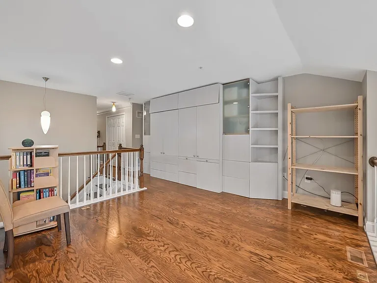 172 Price Ct #172 — Photo 11
