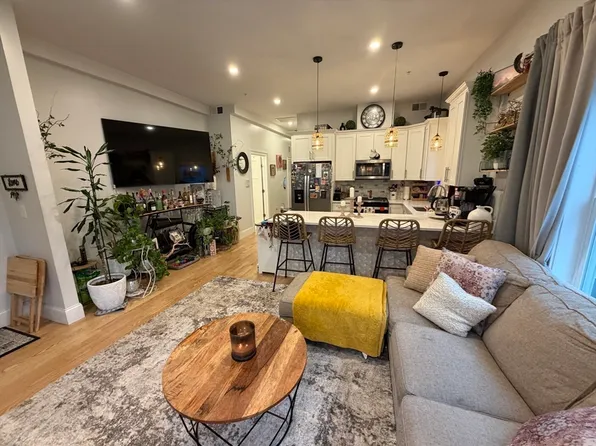 28 Browning Ave #2, Boston, MA 02124