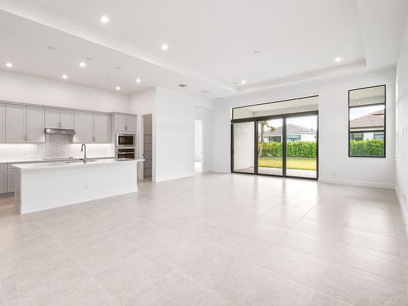 4th image of 9149 SW Esule Way Way