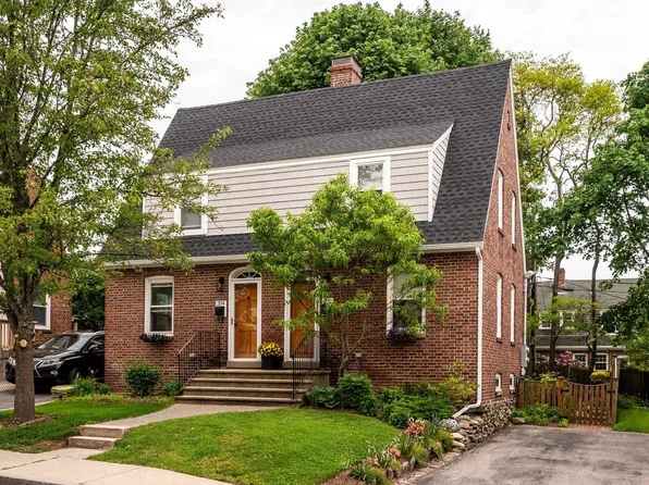 202 Raleigh Way, Portsmouth, NH 03801