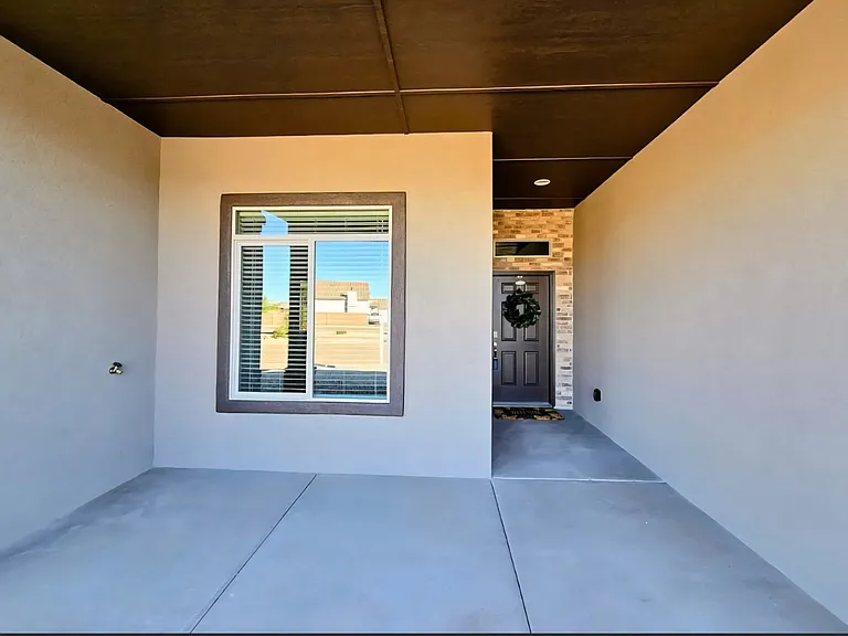 1119 Sendero Dr — Photo 2
