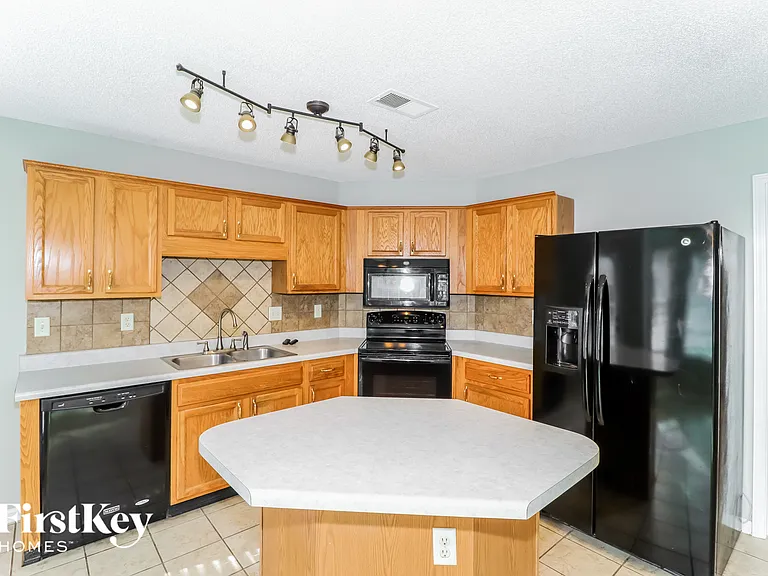 7063 Anisetree Dr — Photo 7