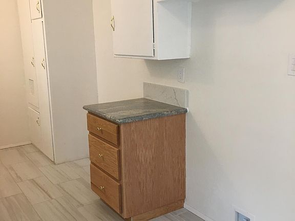 2nd image of 15254 Rayen St