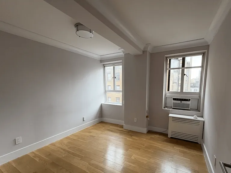752 W End Ave #14H — Photo 8
