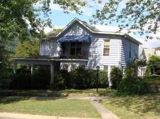 502 Summers St, Hinton, WV 25951