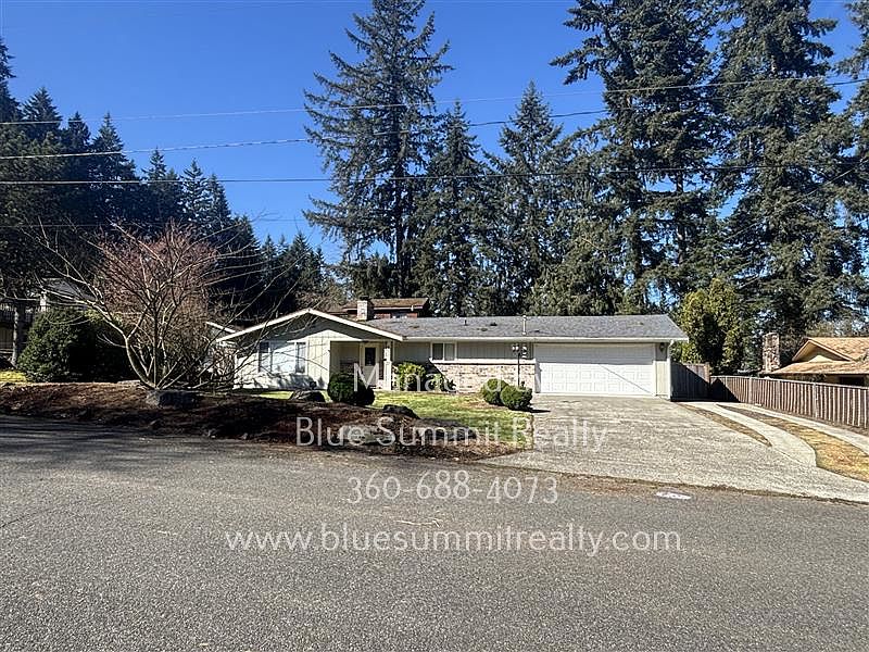 1st image of 423 Bulldog St SE