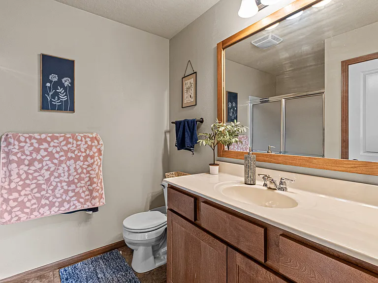 1554 Burr Dr — Photo 17