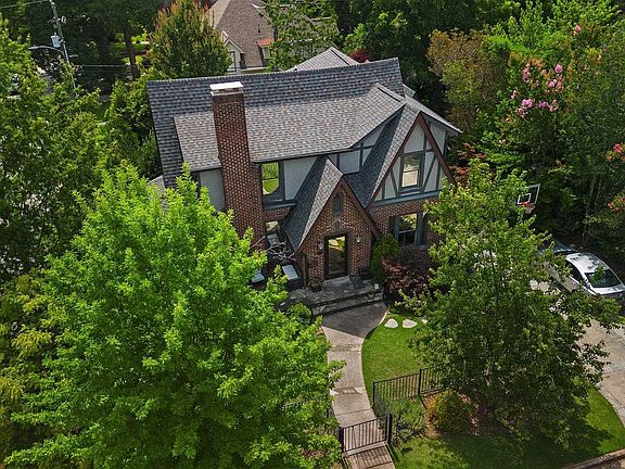 2nd image of 115 Southwood Dr