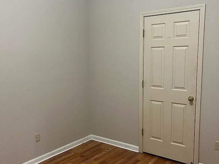 8466 Riverwood Farms Pkwy — Photo 13