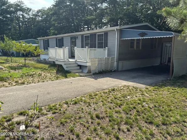 2 Martin Drive, Whiting, NJ 08759