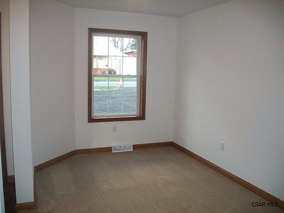 5th image of 2762 Bedford St