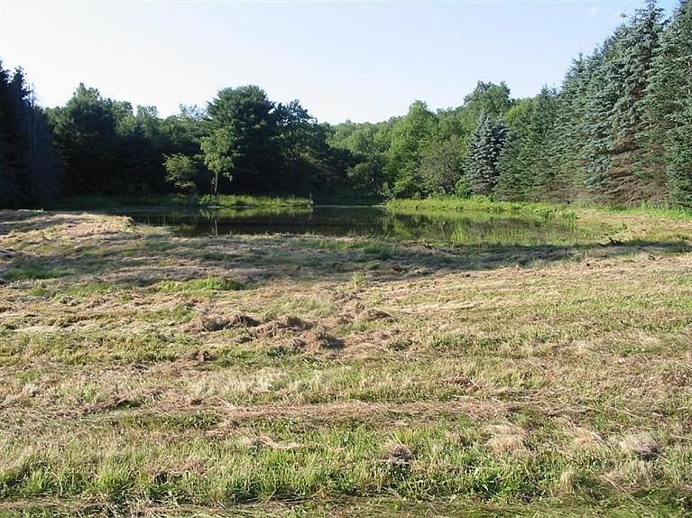 1st image of 530 Columbus Hill Rd