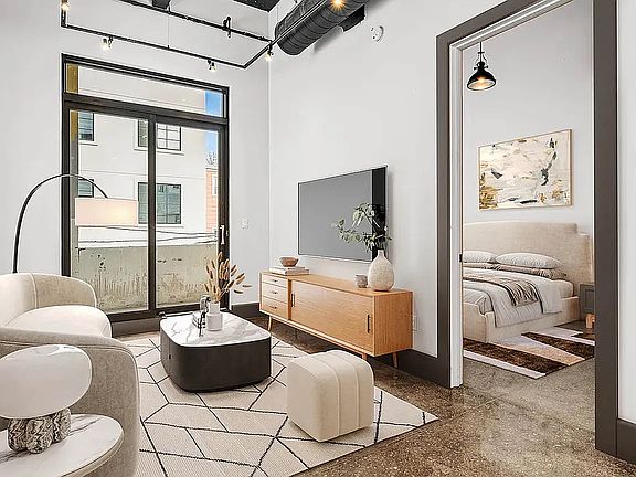2nd image of 255 18th St APT 105