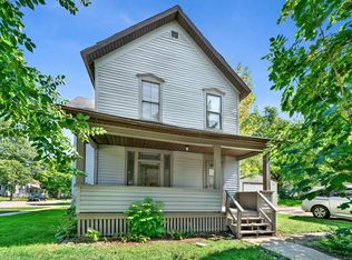 603 Raymond St, Elgin, IL 60120