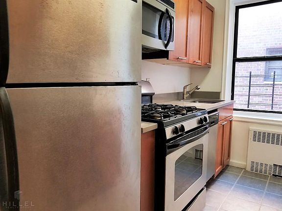 5th image of 9830 67th Ave APT 5S