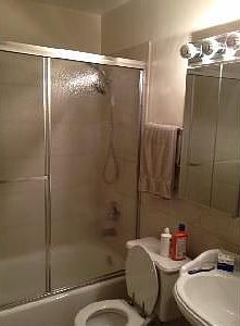 5th image of 1533 W Farwell Ave #1