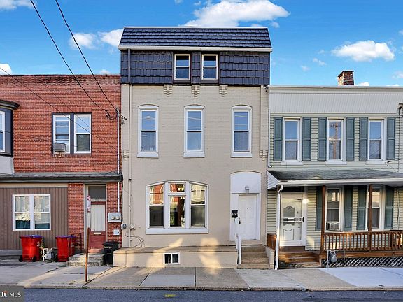 2nd image of 226 S 4th St