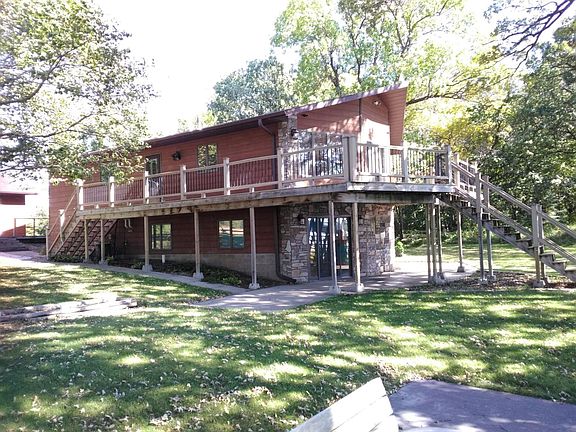 2nd image of 32518 Island Rd