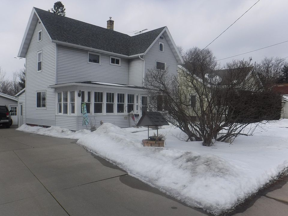 1st image of 1136 River Dr