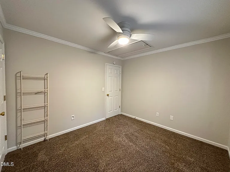1612 Farmington Grove Dr — Photo 23