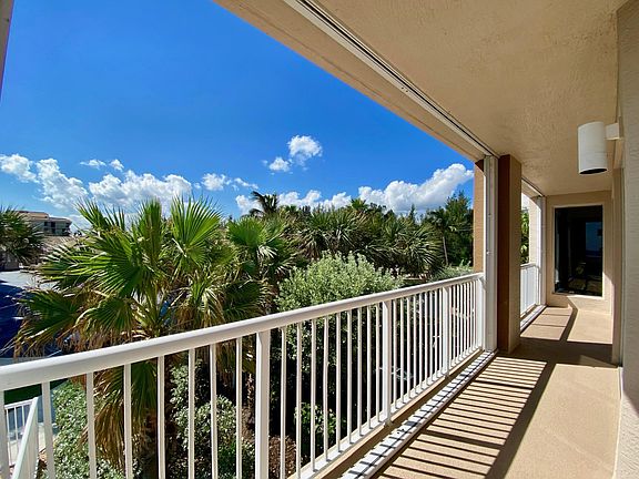 5th image of 4180 N Highway A1a #205