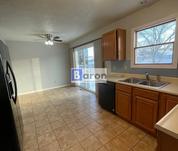 30706 Springfield Ct — Photo 13